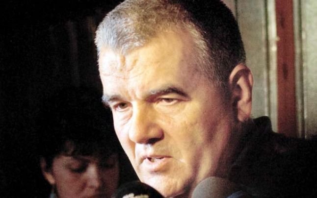 Medicul Şerban Brădişteanu, la Curtea Supremă. Este acuzat că l-ar fi favorizat pe Năstase