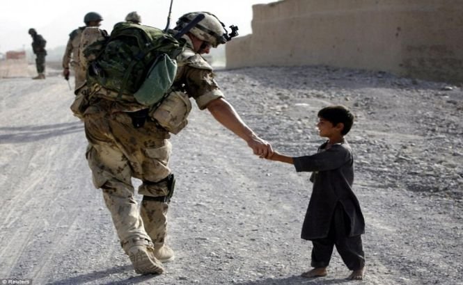 Parlamentul afgan a aprobat înţegerile de securitate cu SUA şi NATO