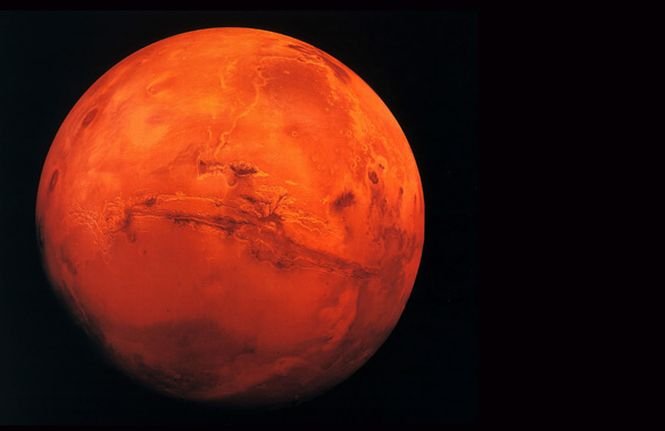 90.000 de pământeni trimit vineri mesaje către Marte