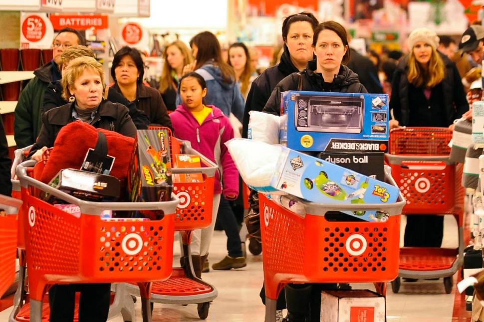 ASTĂZI este adevăratul Black Friday. Iată ce se întâmplă în aceste momente la magazinele din SUA şi Marea Britanie 285559