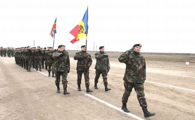 Militarii din R. Moldova vor participa pentru prima dată la parada Zilei Naţionale din 1 Decembrie