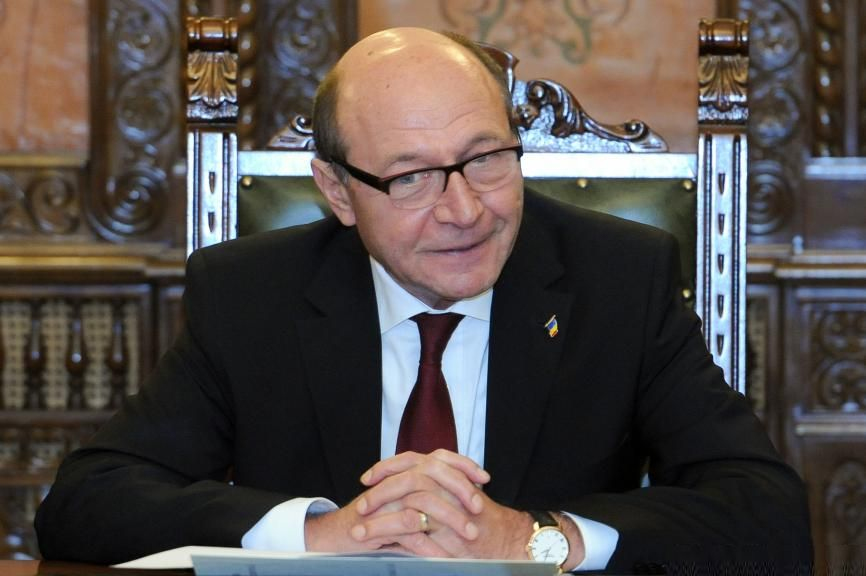 Băsescu: Unirea naţiunii române într-un singur stat românesc e un ideal de care nu mă dezic