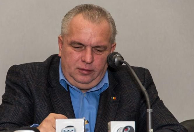 Nicuşor Constantinescu rămâne în continuare în arest 