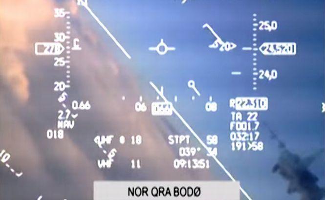 Manevra NEBUNEASCĂ a unui pilot de vânătoare rus într-o cursă &quot;de-a şoarecele şi pisica&quot; (VIDEO)