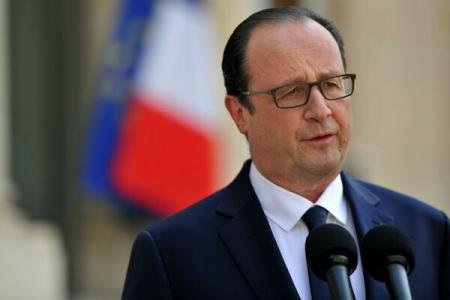 Hollande: Suntem pregătiți să intensificăm acțiunile împotriva Statului Islamic în Irak 