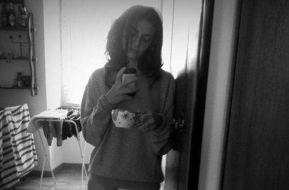 Ce i s-a întâmplat acestei tinere, DUPĂ ce a făcut această poză cu telefonul. "Se putea termina TRAGIC" 287281