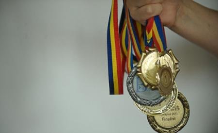 Romanian students have won six medals at the International Junior Science Olympiad