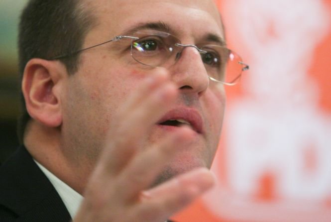 Cristian Preda a fost EXCLUS din PMP. Europarlamentarul ceruse demiterea lui Udrea