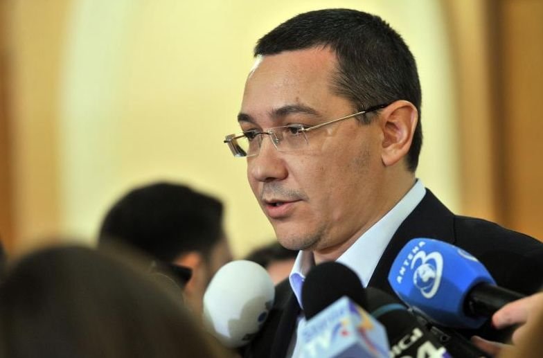 Premierul Victor Ponta va prezenta lista cu noul cabinet în Parlament
