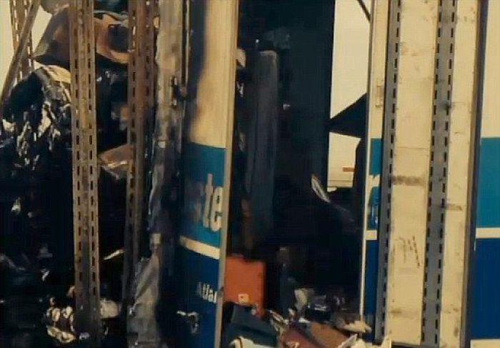 Şoferul unui TIR a încremenit când a văzut ce transporta: "Am chemat de urgenţă poliţia şi pompierii" 287730