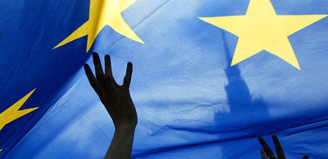 Eurobarometru: Românii au o imagine pozitivă despre UE şi privesc cu optimism viitorul