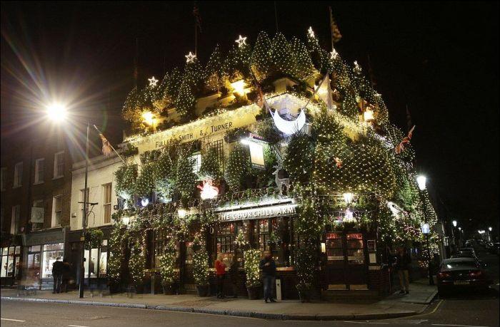 MULT nu înseamnă şi frumos. Cele mai împodobite case de Crăciun: "Factura la lumină se triplează" 287897