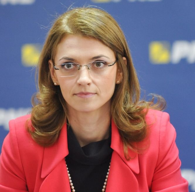 Alina Gorghiu, noul preşedinte al PNL
