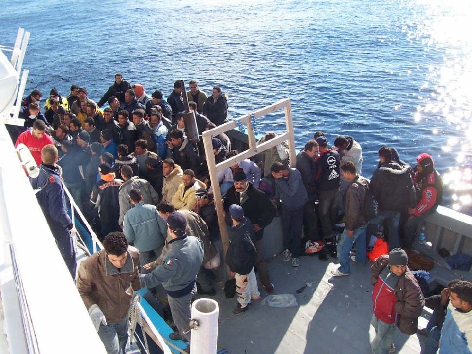 Italia anchetează posibila prezenţă a membrilor SI în bărcile cu imigranţi care ajung în Sicilia