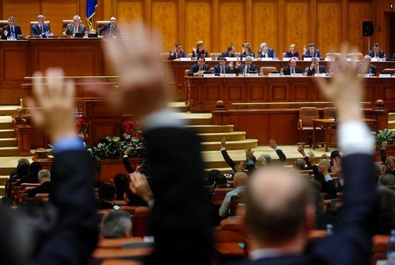 Bugetul pe 2015 a fost adoptat de Parlament 