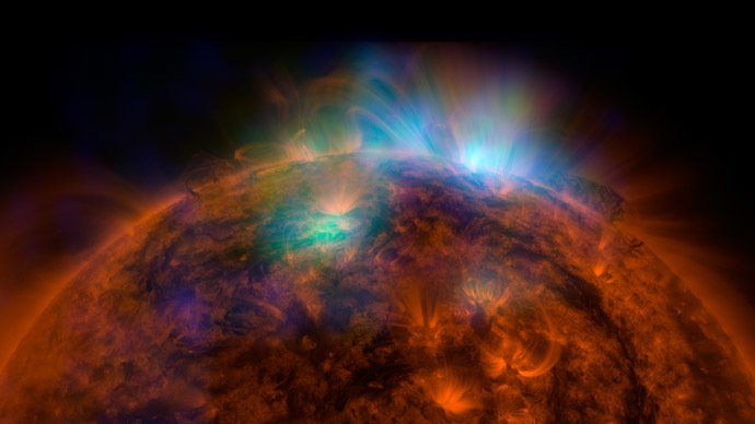 Holbaţi la Soare: NASA surprinde imagini solare EXCEPŢIONALE
