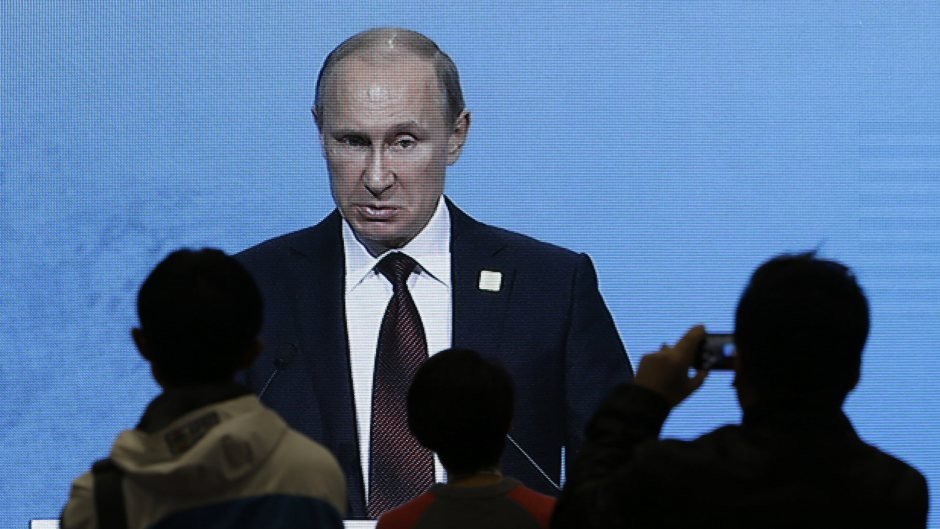 Situaţie ALARMANTĂ în Rusia. Putin a aprobat salvarea de la FALIMENT a uneia din cele mai puternice bănci