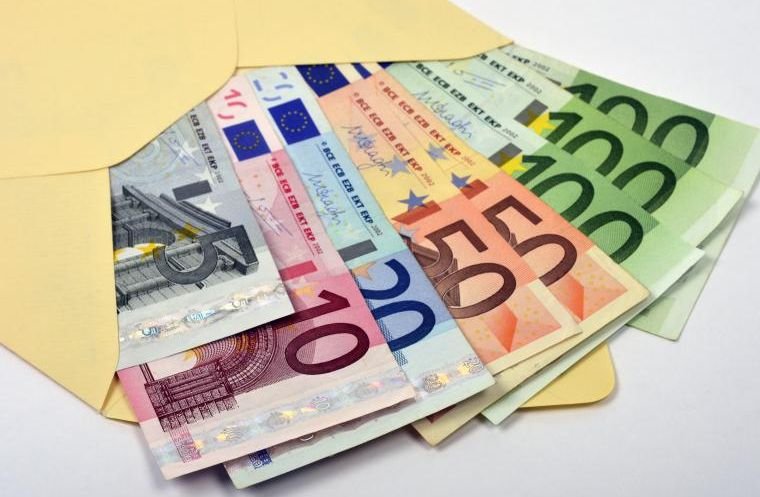 Cursul EURO anunţat de BNR, la MAXIMUL ultimelor 9 luni