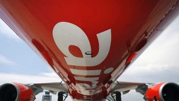 Un avion al companiei AirAsia a ieşit de pe pistă la aterizare, în Filipine