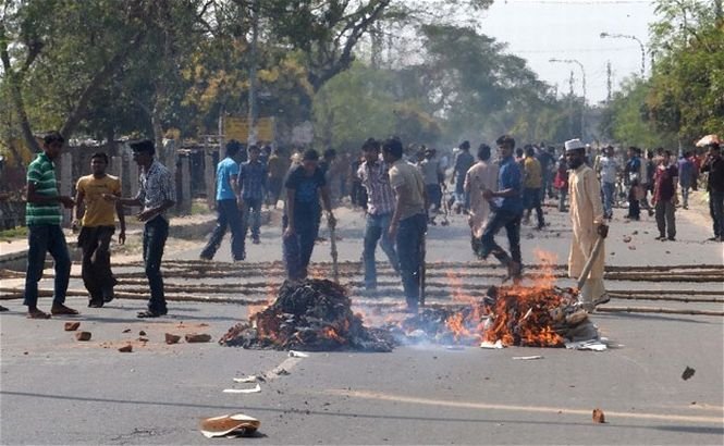 Bangladesh. Două persoane au murit în confruntările dintre susţinătorii partidului de guvernământ cu cei din opoziţie