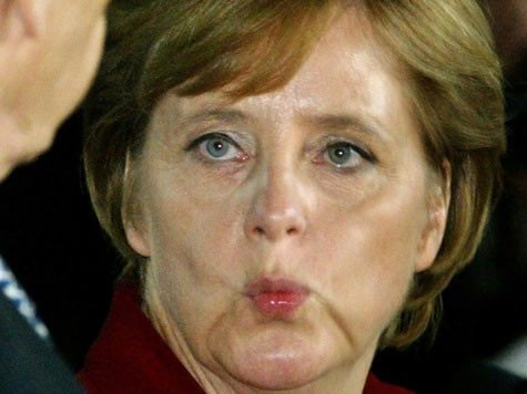 Germania, supărată pe Angela Merkel. Demersul cancelarului este &quot;extrem de RISCANT&quot; pentru o ţară din UE