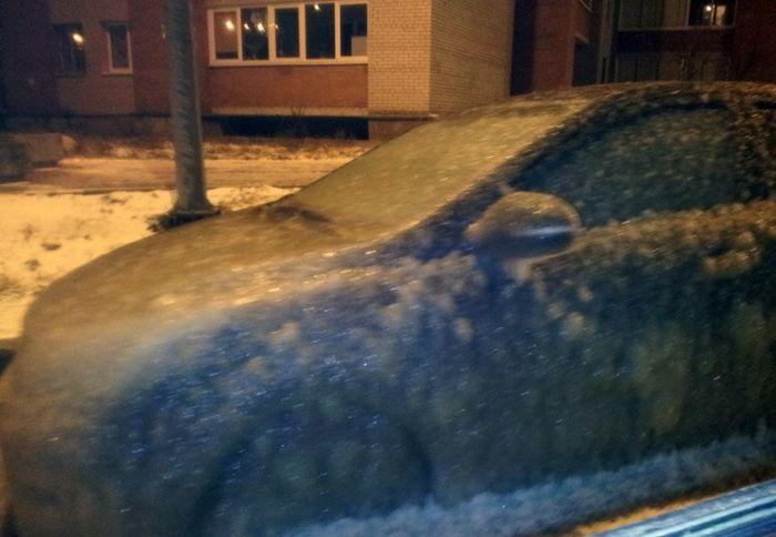 "Va mai putea intra în maşină... la primăvară!" Cum şi-a găsit proprietarul autoturismul după GERUL din noaptea de Revelion 289814