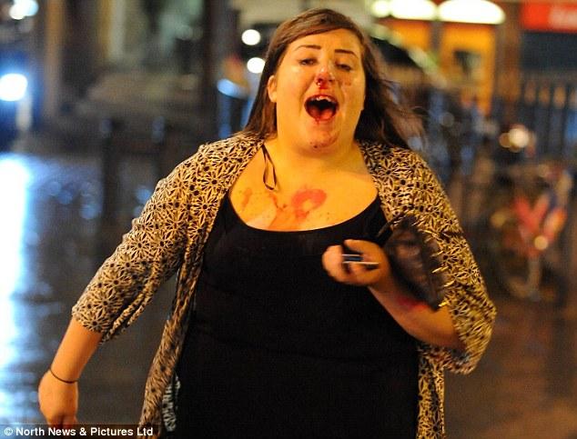 Cea mai ŞOCANTĂ fotografie surprinsă pe stradă, în noaptea de REVELION. "Nu ne aşteptam să îl vedem în ipostaza asta" 289927