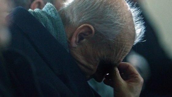 Pensionari prădaţi de hoţi deghizaţi, la Cluj. Zeci de clujeni păcăliţi au rămas fără pensii sau banii de înmormântare