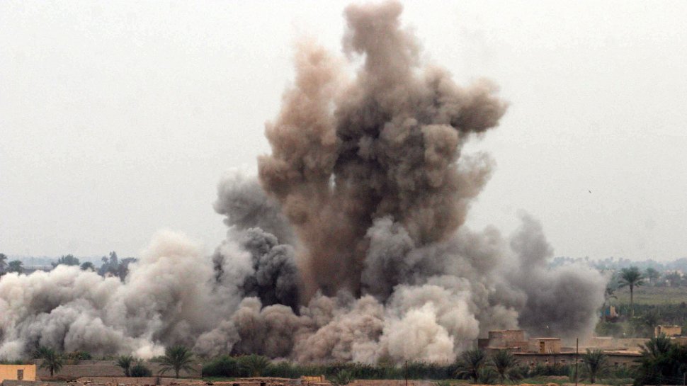 Pentagon: Aproape 5.000 de bombe au lovit în inima grupării teroriste Statul Islamic