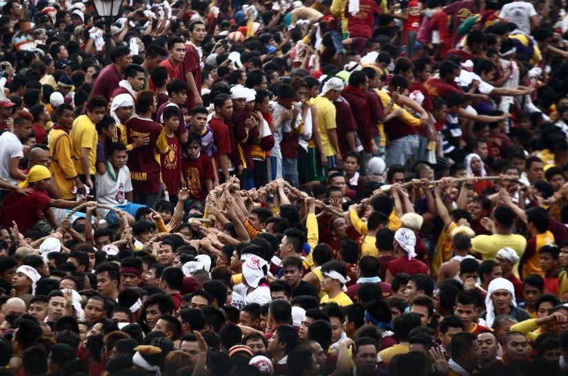 2 morţi şi 1.000 de răniţi, în urma unei procesiuni religioase în Manila 290497