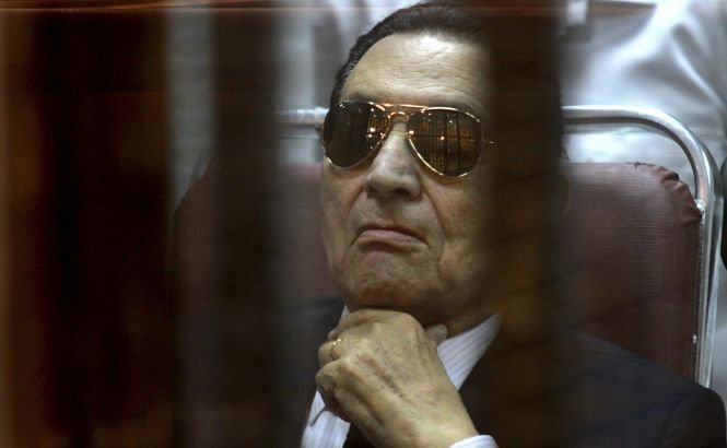 Hosni Mubarak rămâne în detenţie până când tribunalul va dispune eliberarea lui