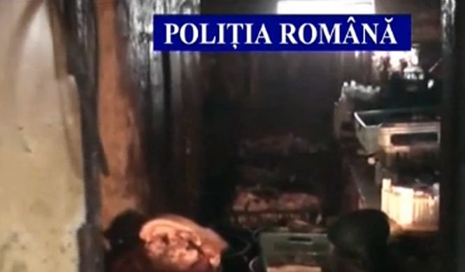 Carne ţinută în mizerie, de vânzare. Un abator din Sibiu funcţiona fără niciun fel de avize