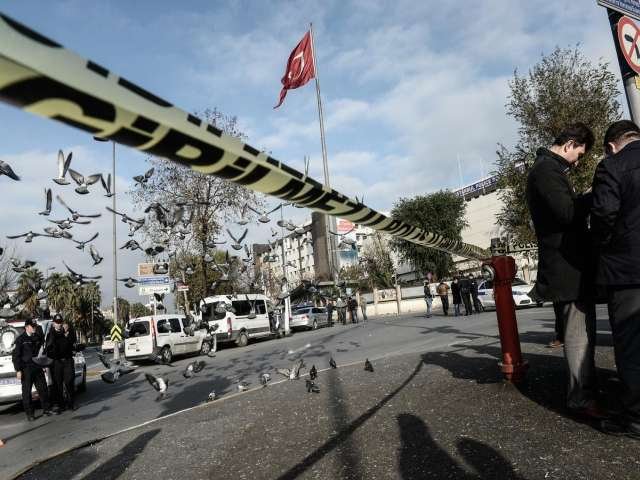 Mai multe bombe au fost găsite în Istanbul. Una din ele a explodat în apropierea unui transformator din centrul oraşului