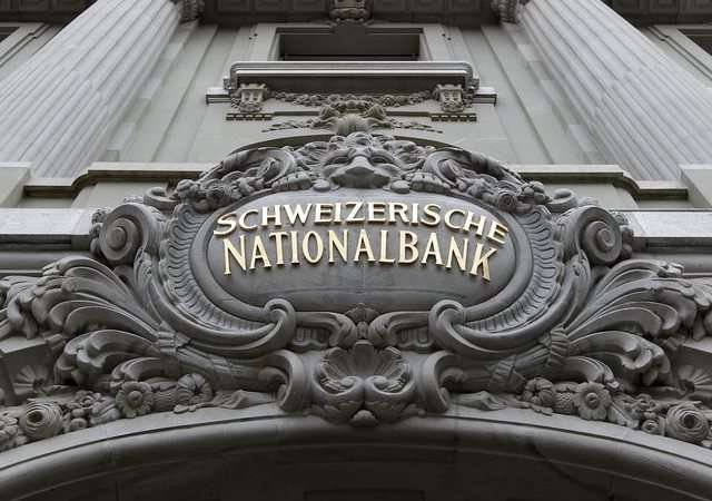 Victime ale &quot;FRANCmageddon-ului&quot;. Deutsche Bank a suferit pierderi masive, iar firme din Marea Britanie au cerut insolvenţa