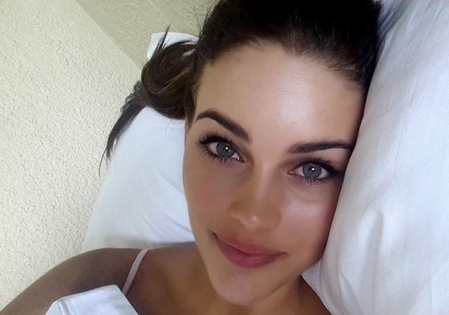 Fotografiile pe care le vede acum o lume întreagă. Cine este femeia pe care toţi vor să o cunoască 291658