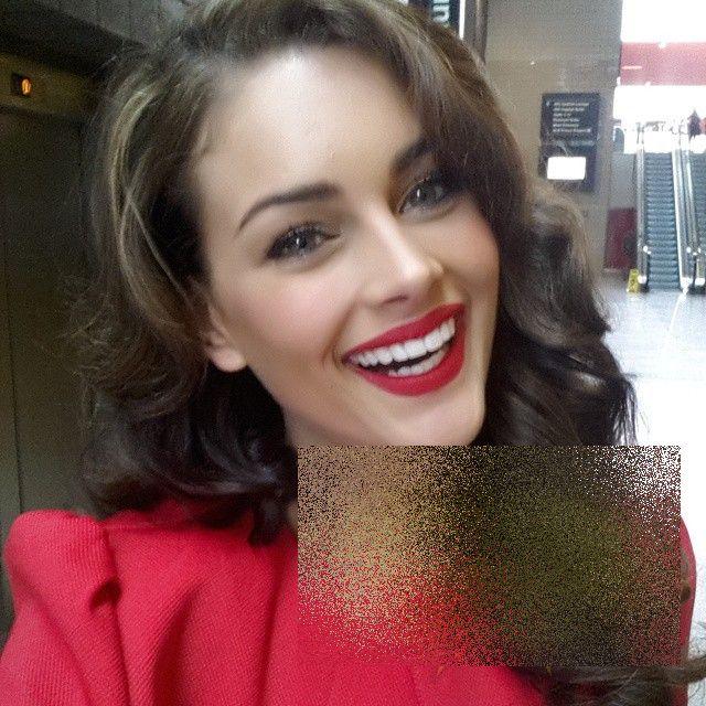 Fotografiile pe care le vede acum o lume întreagă. Cine este femeia pe care toţi vor să o cunoască 291669