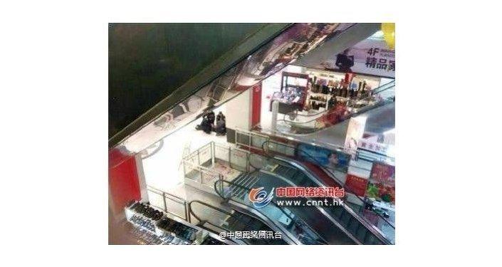 ATAC SÂNGEROS în China. O persoană a fost DECAPITATĂ şi alta înjunghiată mortal 291901