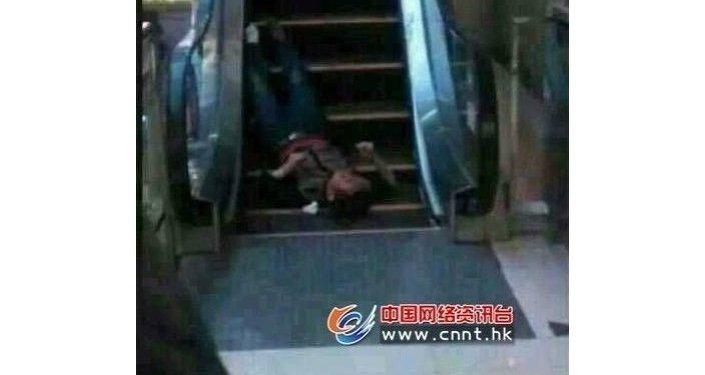 ATAC SÂNGEROS în China. O persoană a fost DECAPITATĂ şi alta înjunghiată mortal 291902
