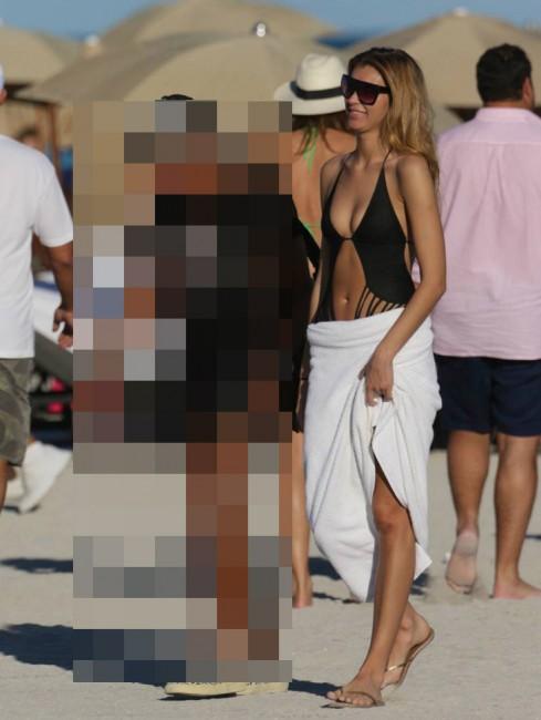 Dragostea adevărată există. Dovada este această imagine. Cum arată bărbatul care stă lângă această frumoasă tânără 291813