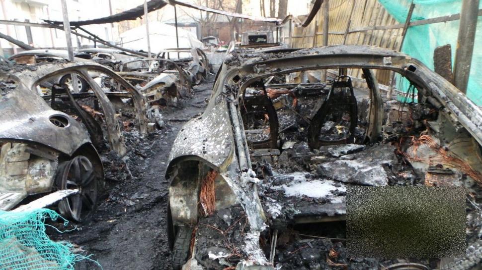 Şi bogaţii plang câteodată. Aşa arată 1 MILION de dolari făcut scrum. Incendiul a avut loc în centrul capitalei 291832