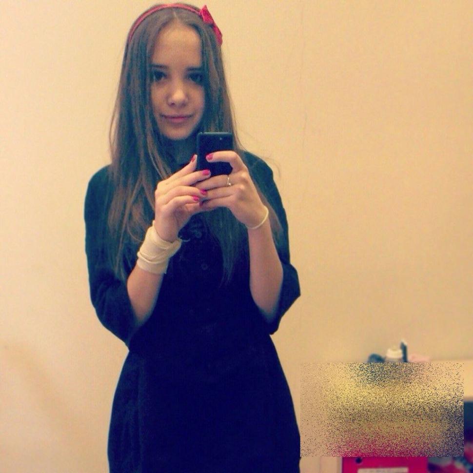 Ce i-a făcut acest tânăr iubitei sale, după ce fata i-a spus că vrea să îl PĂRĂSEASCĂ. Un oraş întreg este şocat 292024