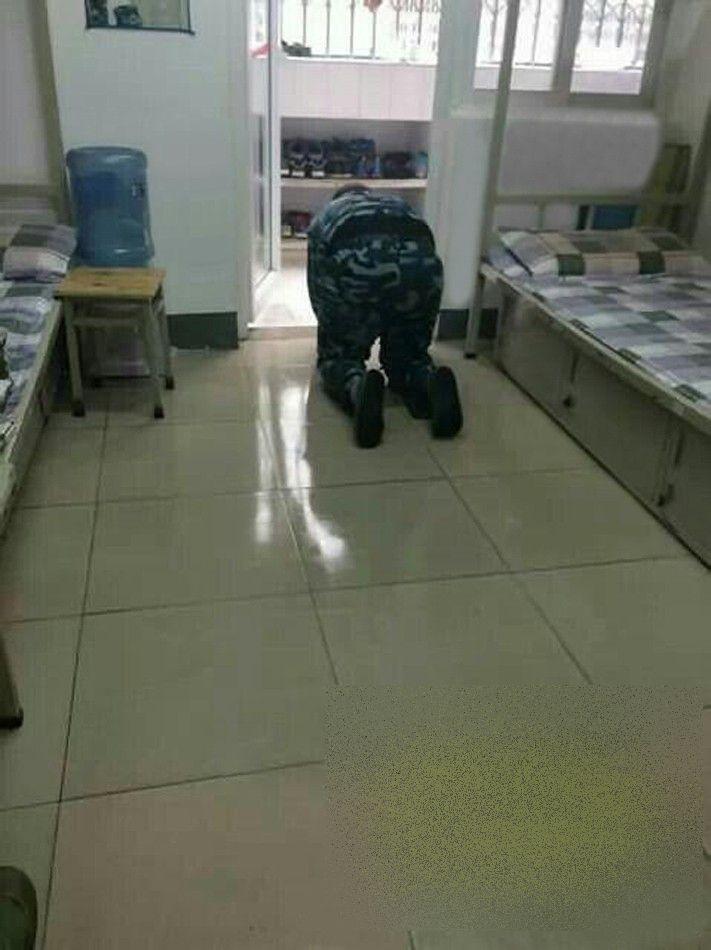 Ce se întâmplă în Armata Chinei. Imaginile cu aceşti soldaţi au revoltat întreaga lume 291997