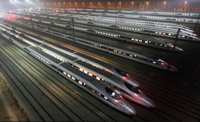 O cale ferată de mare viteză, în valoare de 242 miliarde de dolari, va fi construită între Moscova şi Beijing