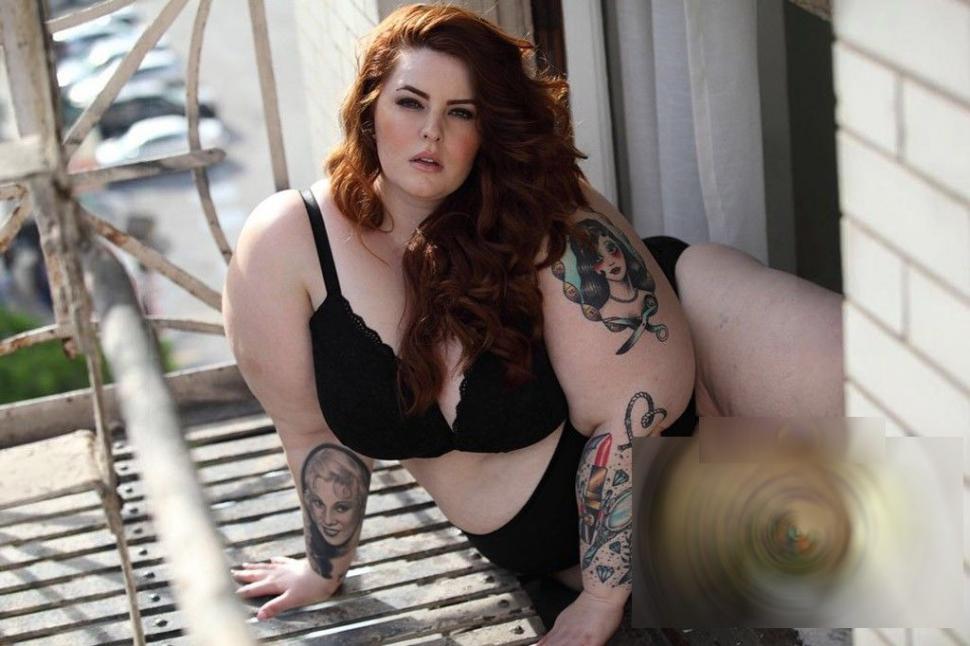 Cum arată această frumuseţe de la gât în jos: "Sunt PRIMA care a reuşit să facă asta" 292978