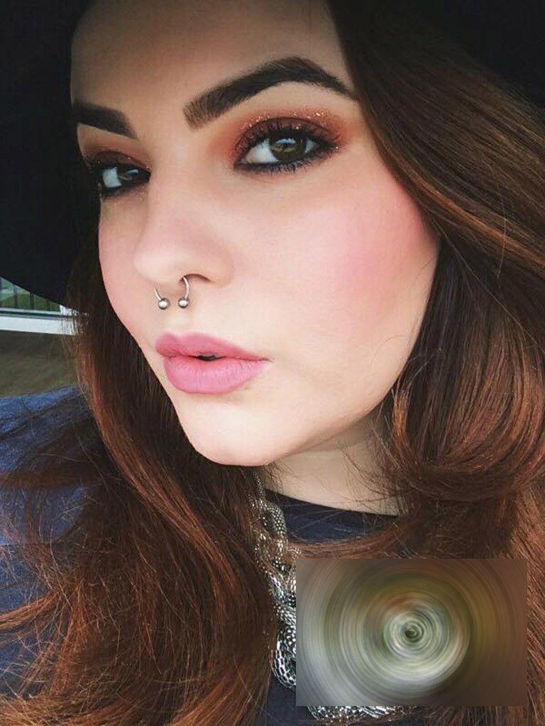 Cum arată această frumuseţe de la gât în jos: "Sunt PRIMA care a reuşit să facă asta" 292981