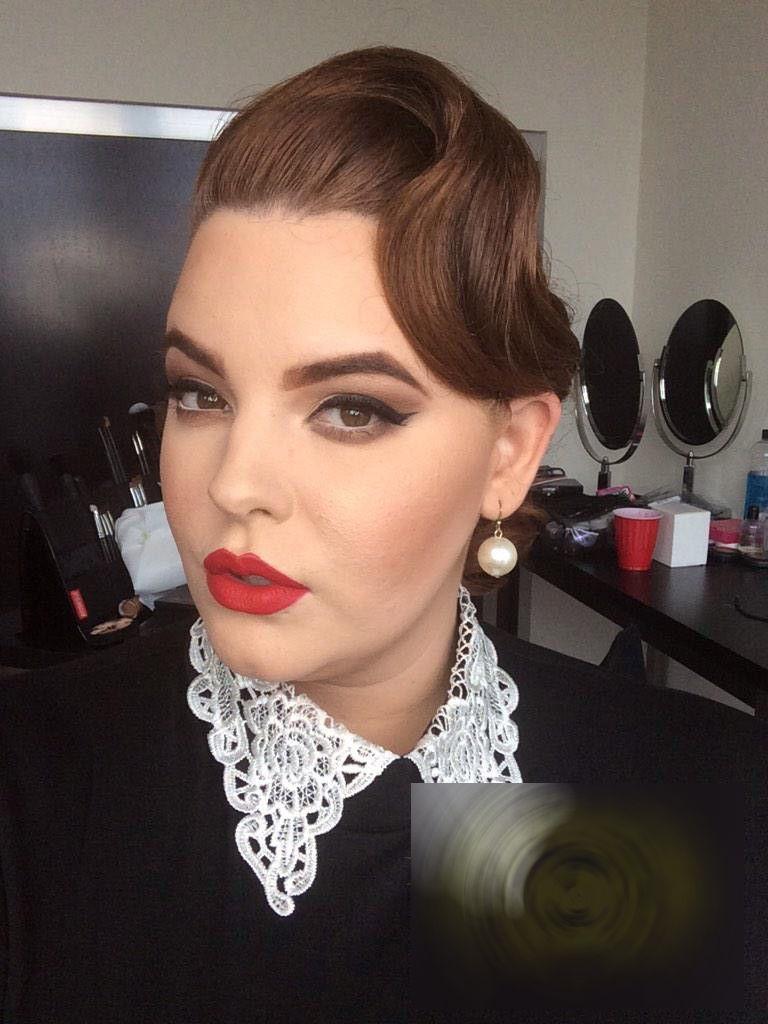 Cum arată această frumuseţe de la gât în jos: "Sunt PRIMA care a reuşit să facă asta" 292984