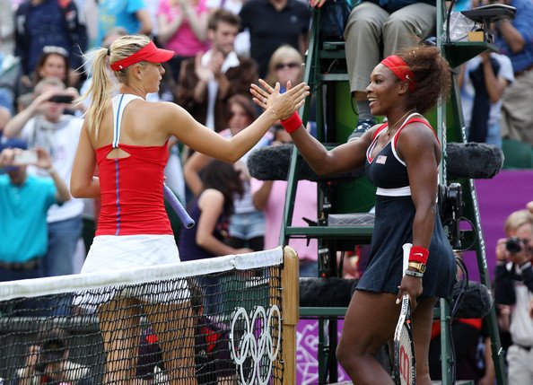 Finală spectacol la Australian Open. Sharapova şi Serena Williams se luptă pentru trofeu. Ce valoare are premiul