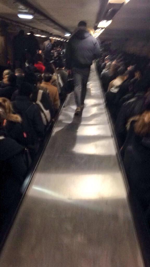 Paris. Grevă spontană în sistemul public de transport în comun, declanşată de o altercaţie violentă dintre un conductor şi un pasager 293074