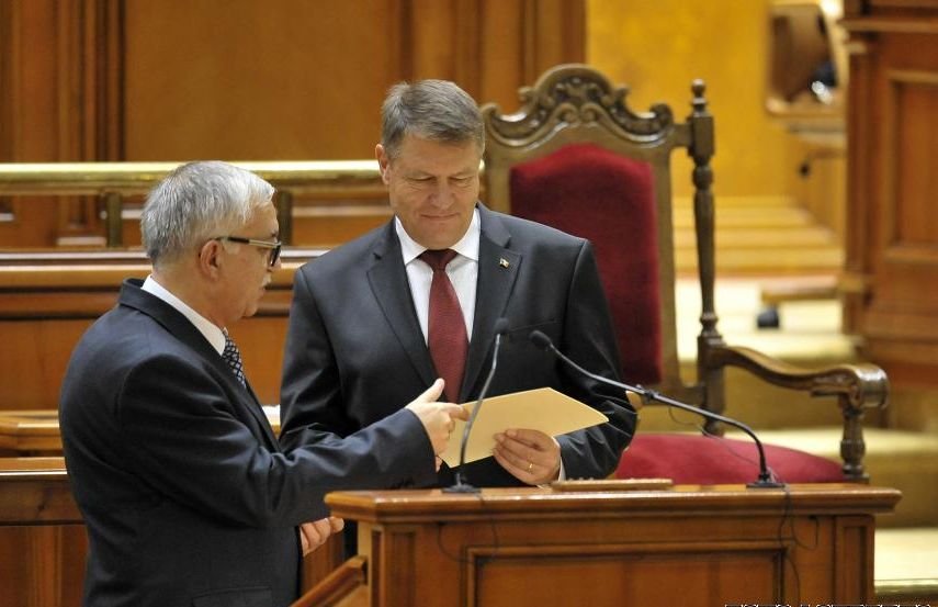 Preşedintele Iohannis s-a întâlnit cu judecătorii Curţii Constituţionale, la invitaţia lui Zegrean