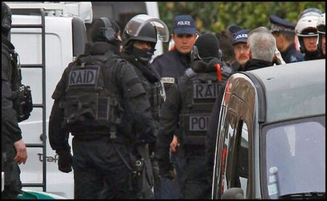 Poliţiştii francezi au destructurat o altă reţea jihadistă. Opt persoane au fost arestate